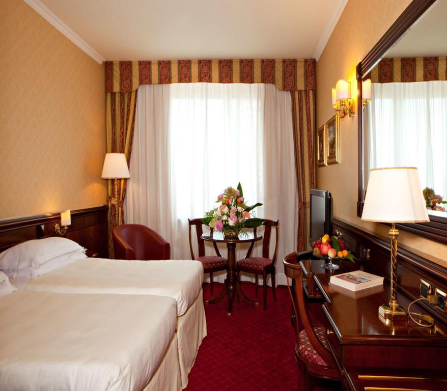 Atahotel Executive Milán Pokoj fotografie