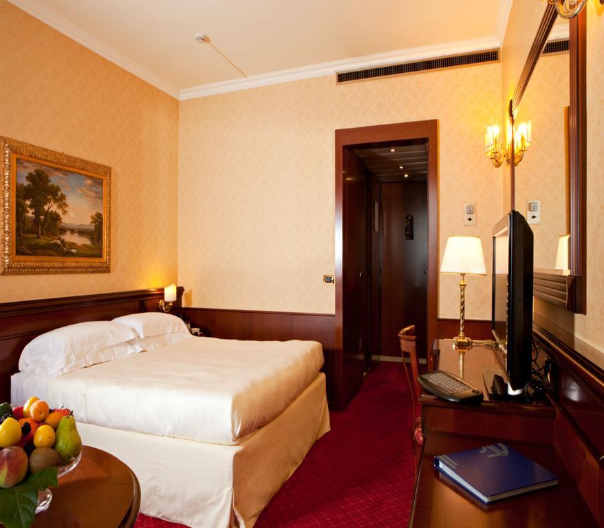 Atahotel Executive Milán Pokoj fotografie